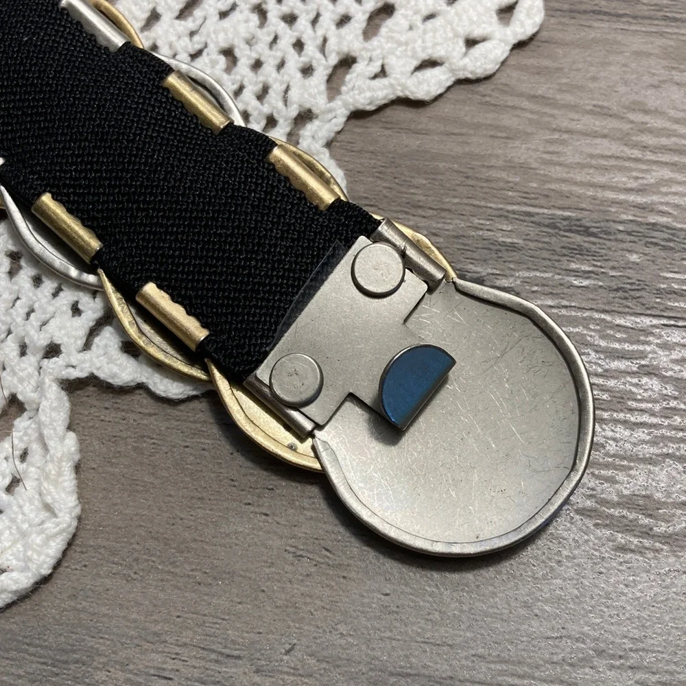 Vintage Circle Disk Medallion Stretch Belt Metallic